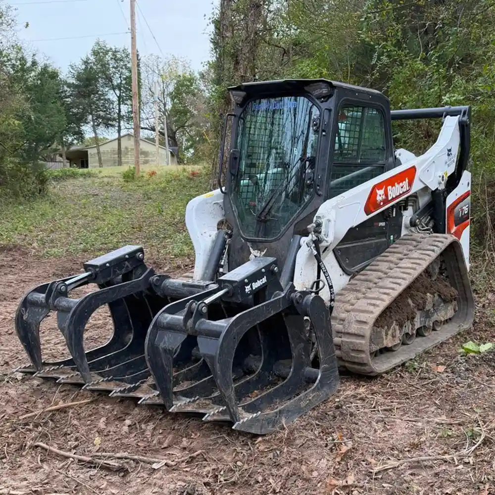 Bobcat T76 Compact Track Loader